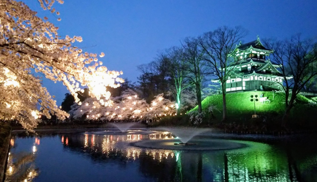 高田城址公園観桜会